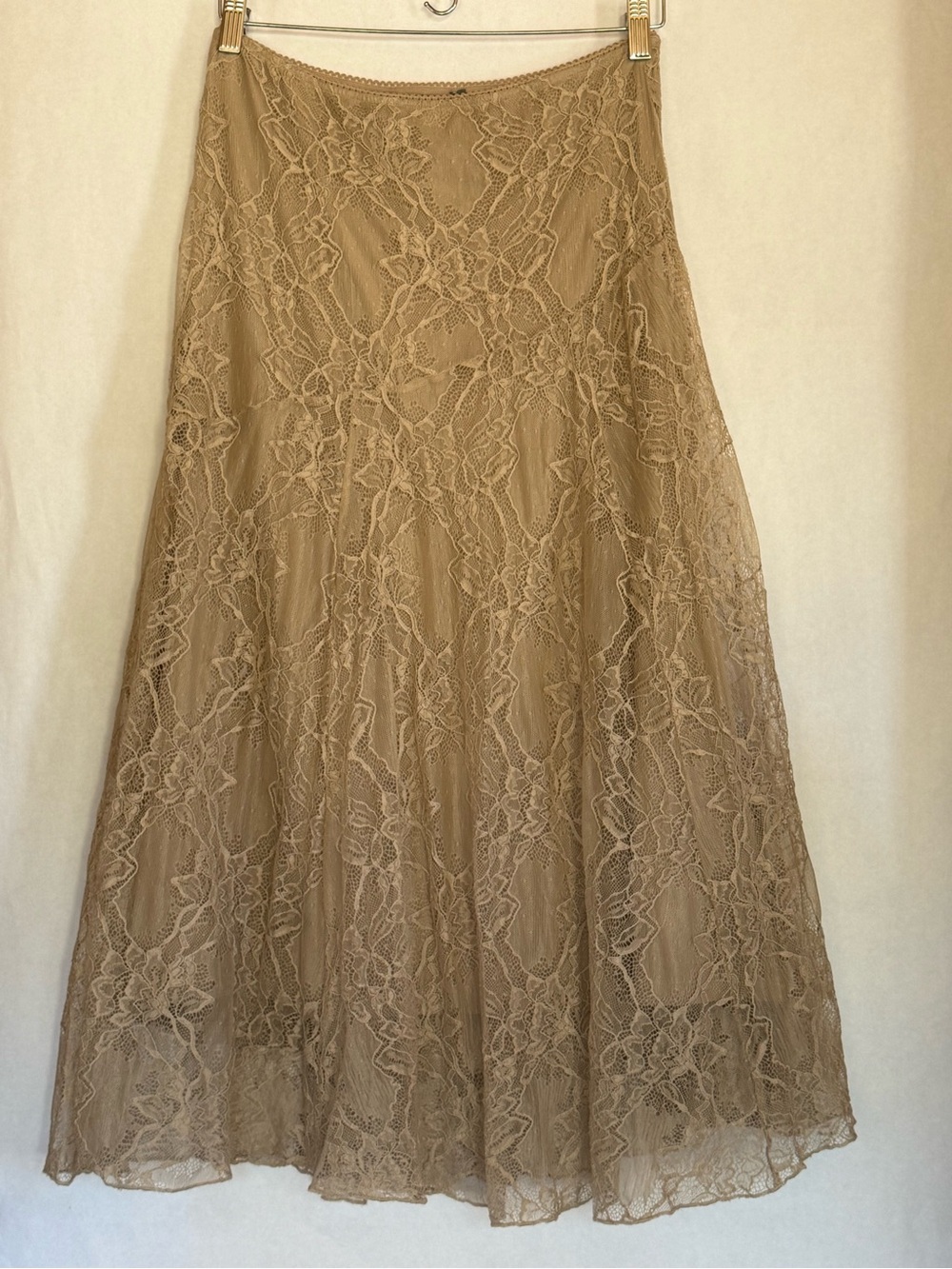 Anthropologie Lace skirt in Taupe Beige